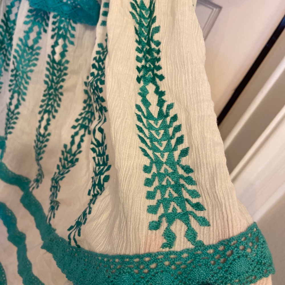 New Anthropologie Eyes Of Simone Embroidered Peas… - image 5